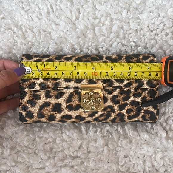 Leopard Wallet Clutch - Picture 7 of 11